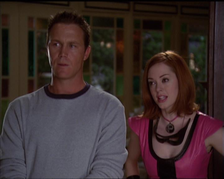 Charmed-Online-dot-net_5x05WitchesInTights1771.jpg