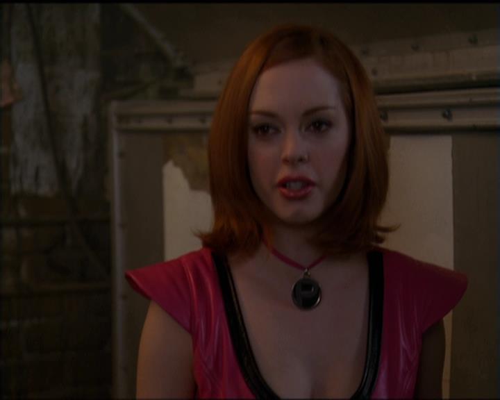 Charmed-Online-dot-net_5x05WitchesInTights1919.jpg