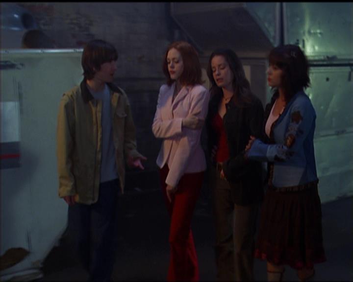 Charmed-Online-dot-net_5x05WitchesInTights2055.jpg Charmed-Online-dot-net_5x05WitchesInTights2055.jpg