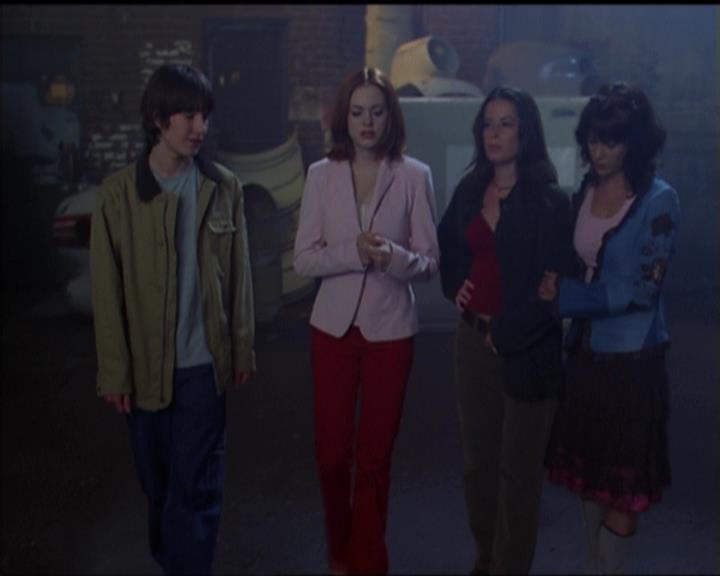 Charmed-Online-dot-net_5x05WitchesInTights2066.jpg Charmed-Online-dot-net_5x05WitchesInTights2066.jpg