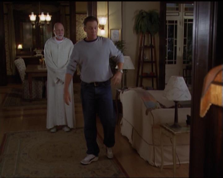 Charmed-Online-dot-net_5x05WitchesInTights2078.jpg