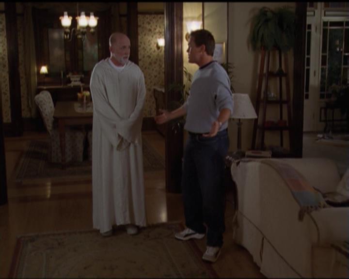 Charmed-Online-dot-net_5x05WitchesInTights2085.jpg