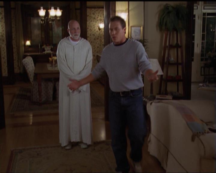 Charmed-Online-dot-net_5x05WitchesInTights2086.jpg