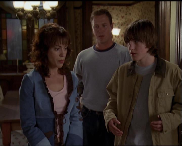 Charmed-Online-dot-net_5x05WitchesInTights2169.jpg