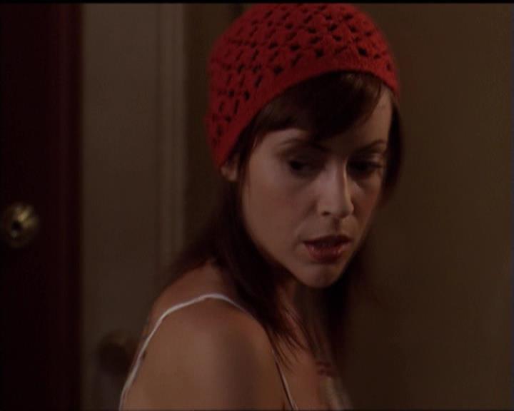Charmed-Online-dot-net_5x06TheEyesHaveIt0181.jpg