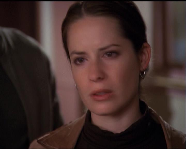 Charmed-Online-dot-net_5x06TheEyesHaveIt1342.jpg Charmed-Online-dot-net_5x06TheEyesHaveIt1342.jpg