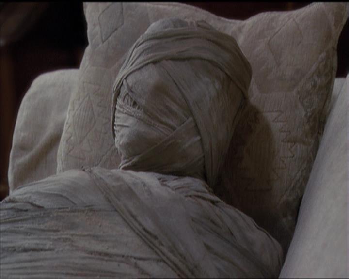 Charmed-Online-dot-510YTuMummyTambien0101.jpg Charmed-Online-dot-510YTuMummyTambien0101.jpg