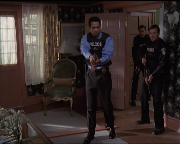 Charmed-Online-dot-510YTuMummyTambien0117.jpg Charmed-Online-dot-510YTuMummyTambien0117.jpg