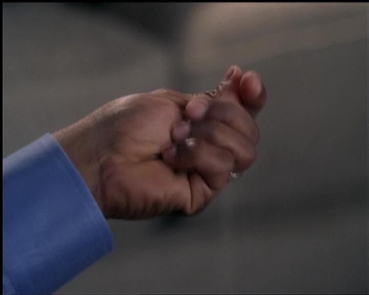 Charmed-Online-dot-510YTuMummyTambien0128.jpg Charmed-Online-dot-510YTuMummyTambien0128.jpg