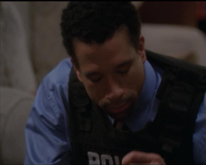 Charmed-Online-dot-510YTuMummyTambien0129.jpg Charmed-Online-dot-510YTuMummyTambien0129.jpg