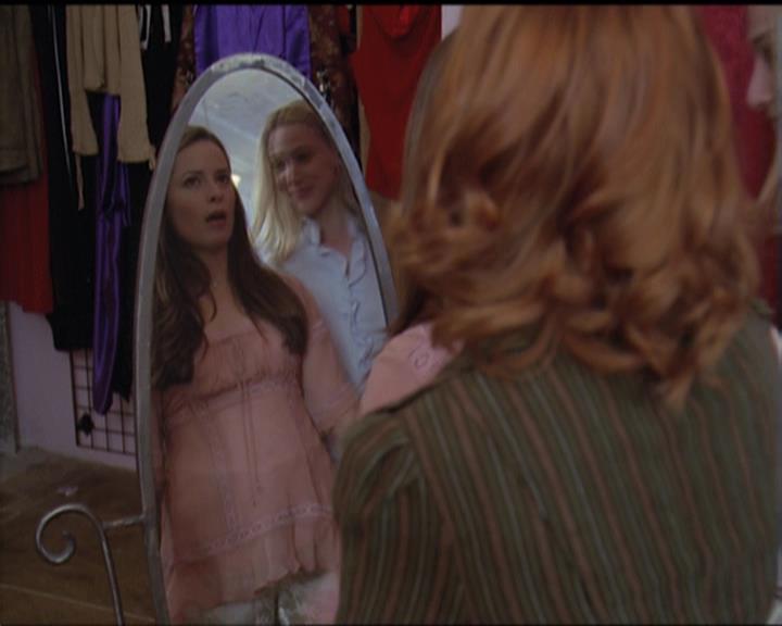 Charmed-Online-dot-510YTuMummyTambien0277.jpg Charmed-Online-dot-510YTuMummyTambien0277.jpg