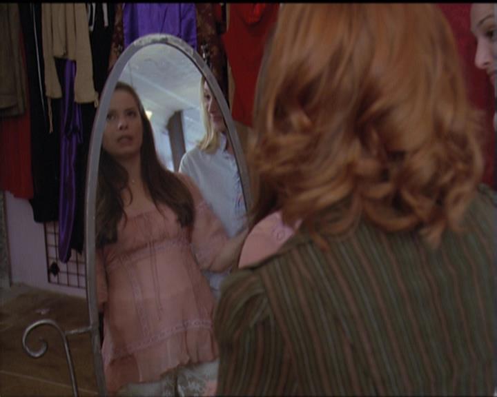 Charmed-Online-dot-510YTuMummyTambien0279.jpg Charmed-Online-dot-510YTuMummyTambien0279.jpg