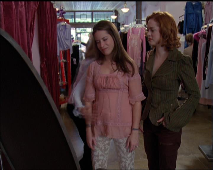 Charmed-Online-dot-510YTuMummyTambien0288.jpg Charmed-Online-dot-510YTuMummyTambien0288.jpg