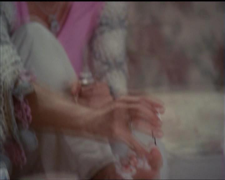 Charmed-Online-dot-510YTuMummyTambien0357.jpg Charmed-Online-dot-510YTuMummyTambien0357.jpg