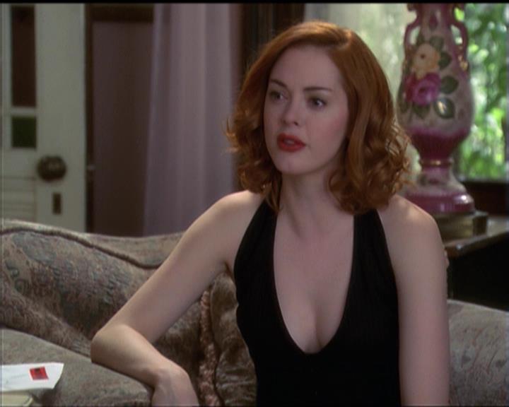 Charmed-Online-dot-510YTuMummyTambien0373.jpg Charmed-Online-dot-510YTuMummyTambien0373.jpg