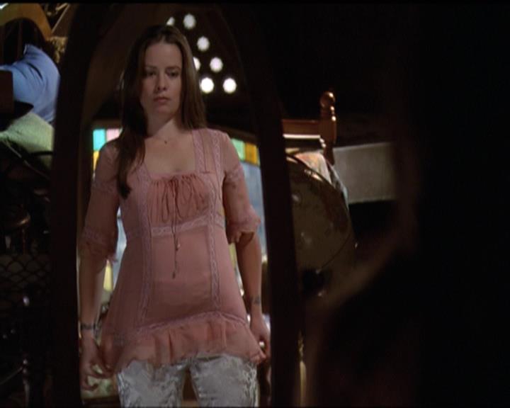 Charmed-Online-dot-510YTuMummyTambien0633.jpg Charmed-Online-dot-510YTuMummyTambien0633.jpg