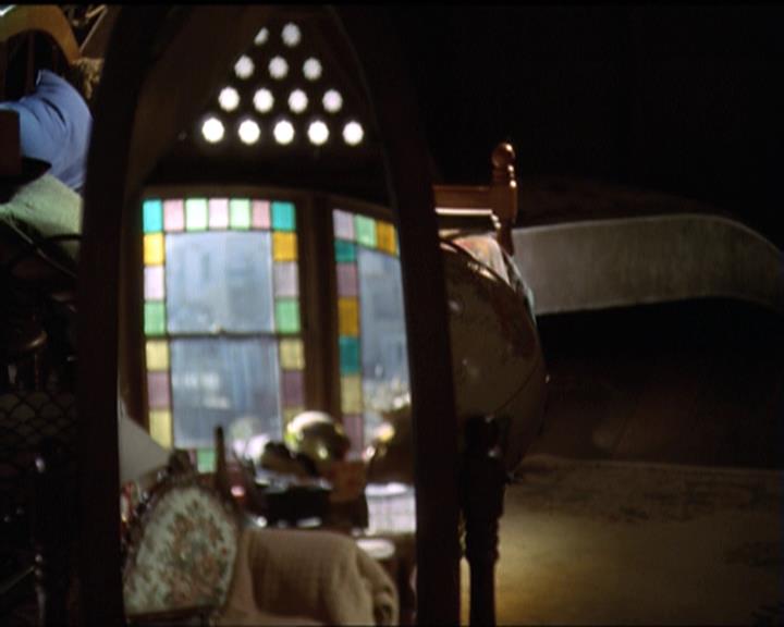 Charmed-Online-dot-510YTuMummyTambien0637.jpg Charmed-Online-dot-510YTuMummyTambien0637.jpg