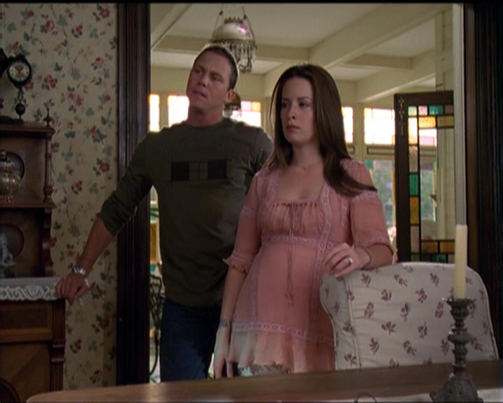 Charmed-Online-dot-510YTuMummyTambien0838.jpg Charmed-Online-dot-510YTuMummyTambien0838.jpg