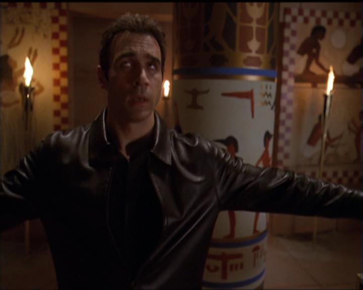 Charmed-Online-dot-510YTuMummyTambien0917.jpg Charmed-Online-dot-510YTuMummyTambien0917.jpg