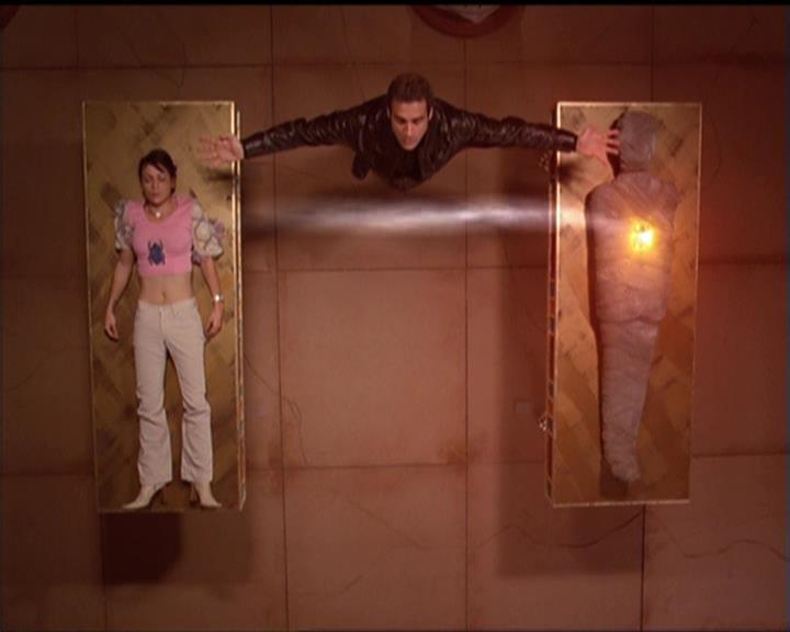 Charmed-Online-dot-510YTuMummyTambien0924.jpg