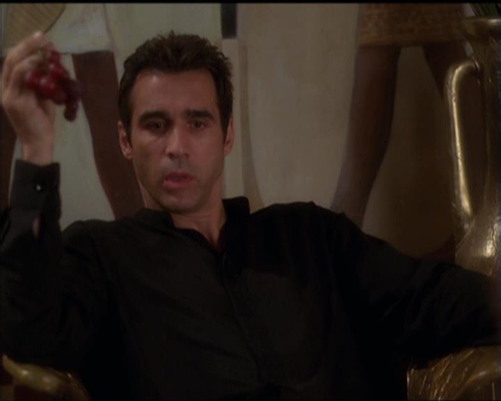 Charmed-Online-dot-510YTuMummyTambien1109.jpg Charmed-Online-dot-510YTuMummyTambien1109.jpg