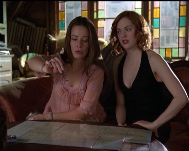 Charmed-Online-dot-510YTuMummyTambien1367.jpg Charmed-Online-dot-510YTuMummyTambien1367.jpg