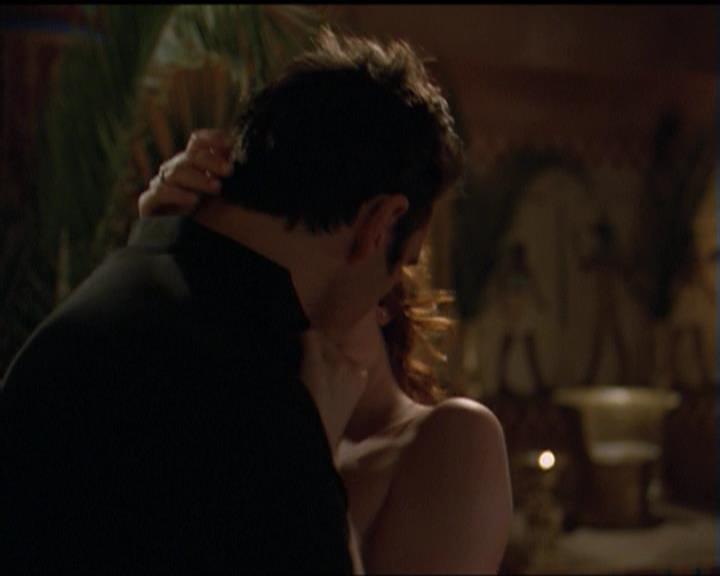 Charmed-Online-dot-510YTuMummyTambien1862.jpg Charmed-Online-dot-510YTuMummyTambien1862.jpg