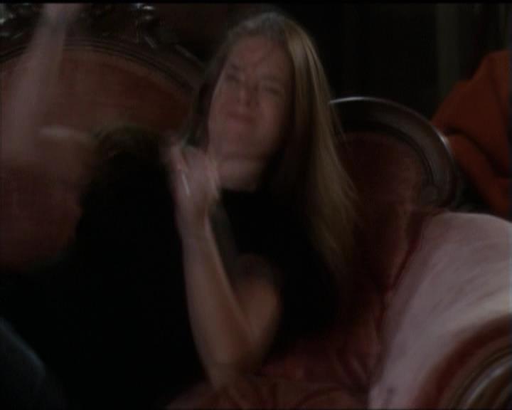 Charmed-Online-dot-510YTuMummyTambien1889.jpg Charmed-Online-dot-510YTuMummyTambien1889.jpg