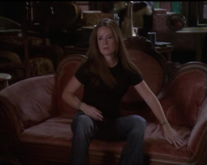 Charmed-Online-dot-510YTuMummyTambien1896.jpg Charmed-Online-dot-510YTuMummyTambien1896.jpg