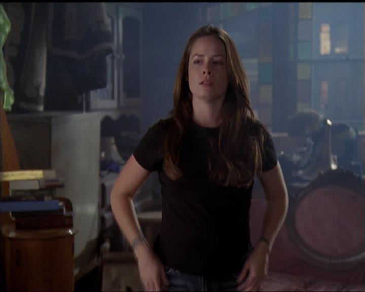 Charmed-Online-dot-510YTuMummyTambien1903.jpg Charmed-Online-dot-510YTuMummyTambien1903.jpg