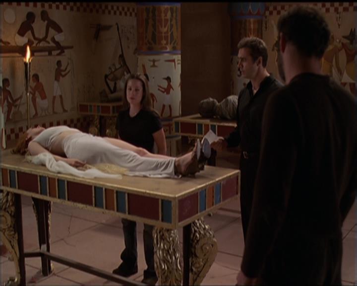 Charmed-Online-dot-510YTuMummyTambien2195.jpg