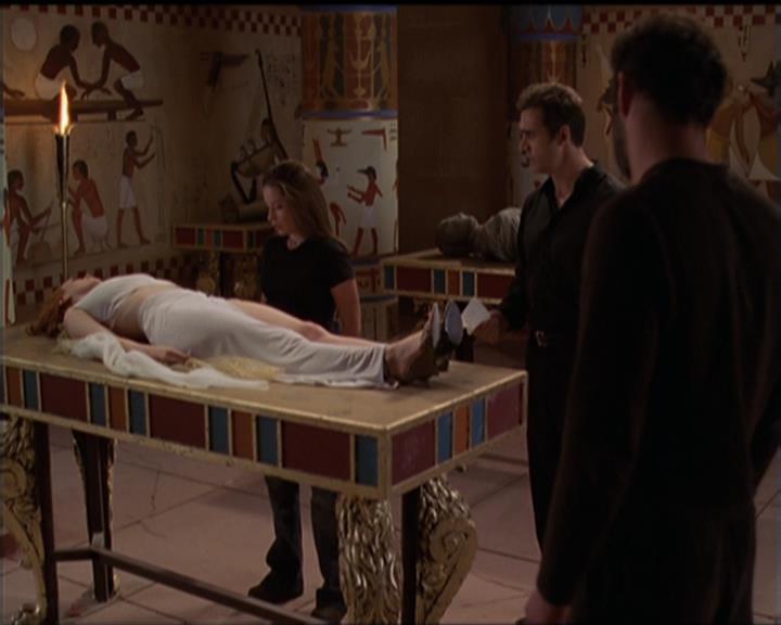 Charmed-Online-dot-510YTuMummyTambien2196.jpg