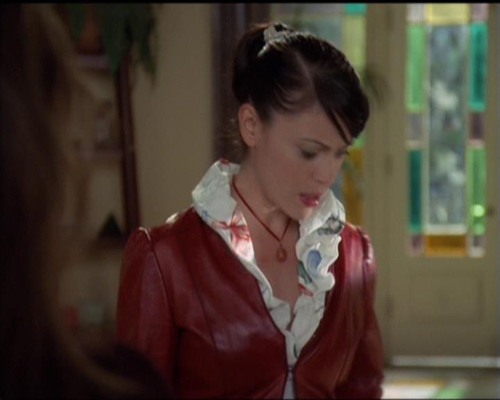 Charmed-Online-dot-511TheImportanceOfBeingPhoebe1476.jpg