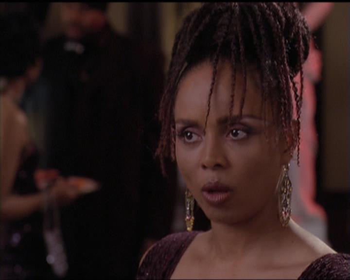 Charmed-Online-dot-512CentennialCharmed1812.jpg Charmed-Online-dot-512CentennialCharmed1812.jpg