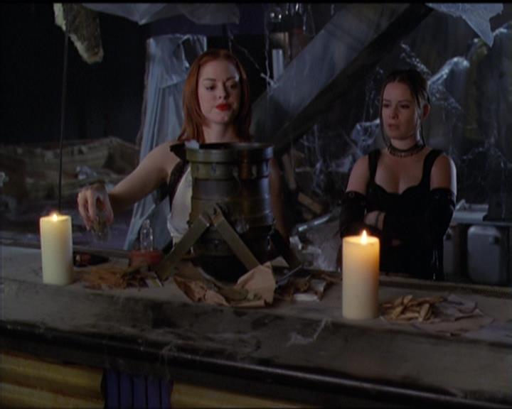 Charmed-Online-dot-512CentennialCharmed2169.jpg Charmed-Online-dot-512CentennialCharmed2169.jpg