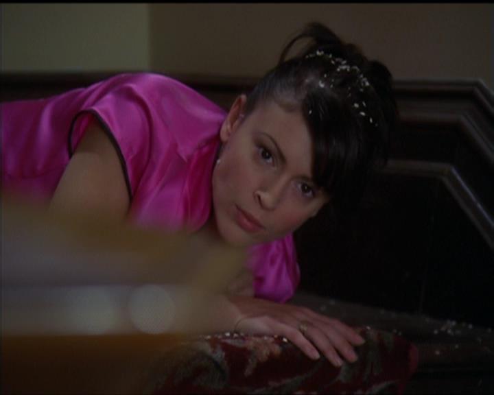 Charmed-Online-dot-513HouseCall0233.jpg Charmed-Online-dot-513HouseCall0233.jpg