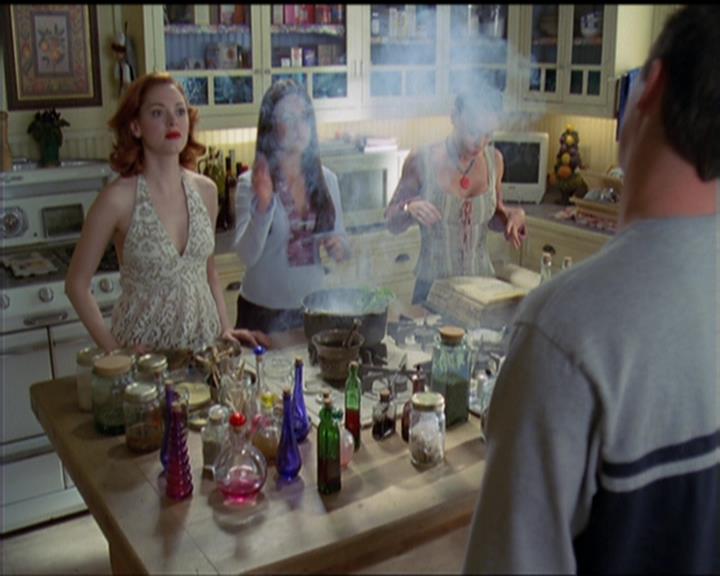 Charmed-Online-dot-513HouseCall0461.jpg Charmed-Online-dot-513HouseCall0461.jpg