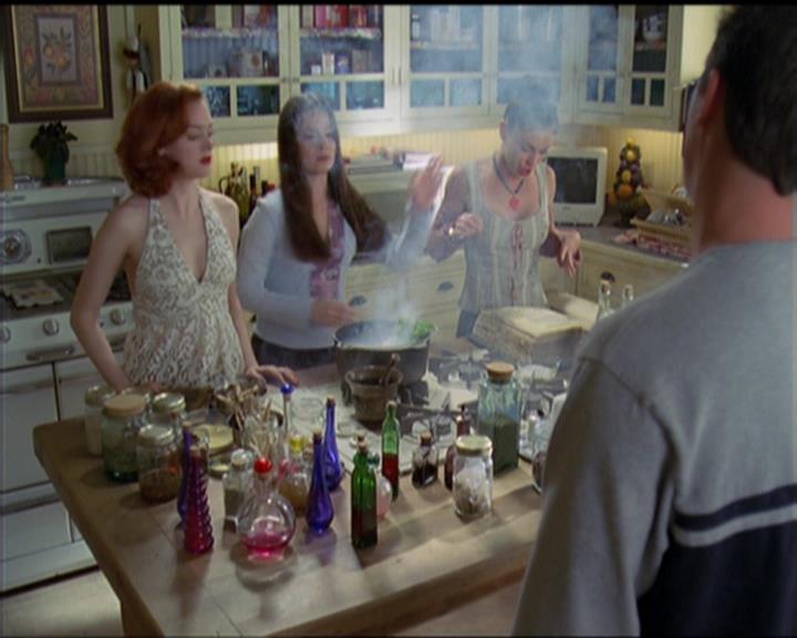 Charmed-Online-dot-513HouseCall0462.jpg Charmed-Online-dot-513HouseCall0462.jpg