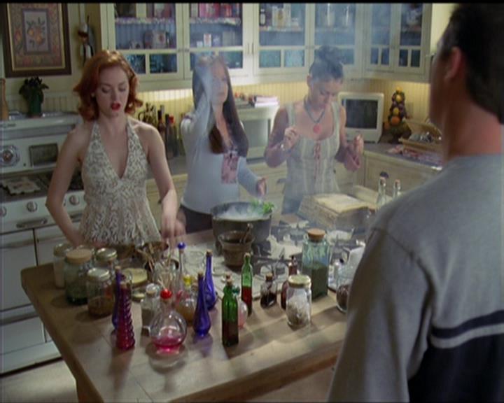 Charmed-Online-dot-513HouseCall0463.jpg Charmed-Online-dot-513HouseCall0463.jpg