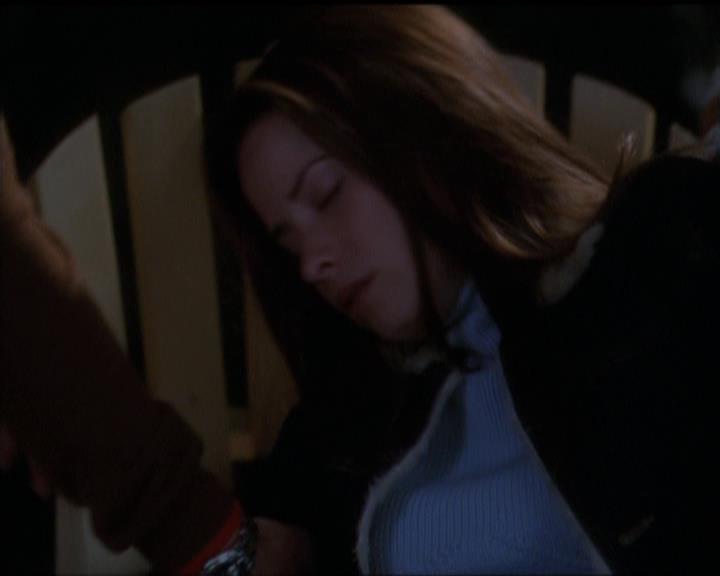 Charmed-Online-dot-515TheDayTheMagicDied0120.jpg Charmed-Online-dot-515TheDayTheMagicDied0120.jpg