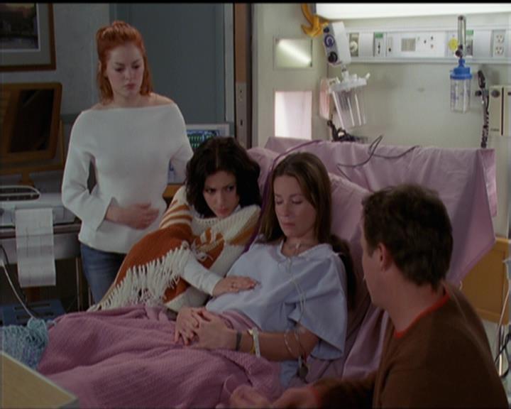 Charmed-Online-dot-515TheDayTheMagicDied0305.jpg Charmed-Online-dot-515TheDayTheMagicDied0305.jpg