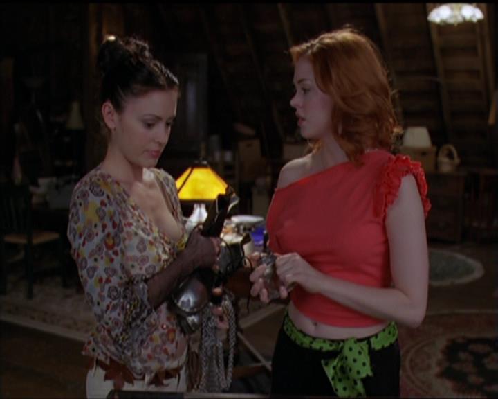 Charmed-Online-dot-515TheDayTheMagicDied1575.jpg