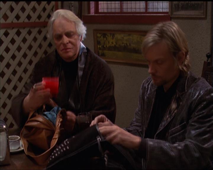 Charmed-Online-dot-515TheDayTheMagicDied1730.jpg Charmed-Online-dot-515TheDayTheMagicDied1730.jpg