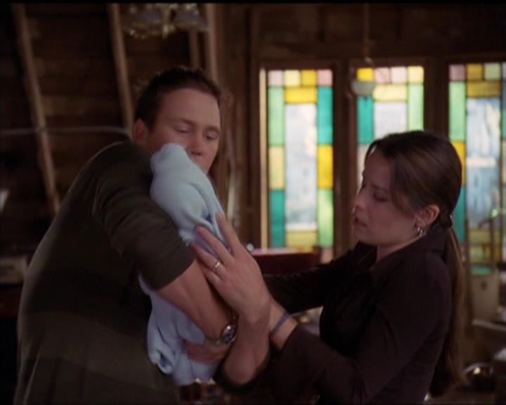 Charmed-Online-dot-516BabysFirstDemon0357.jpg Charmed-Online-dot-516BabysFirstDemon0357.jpg