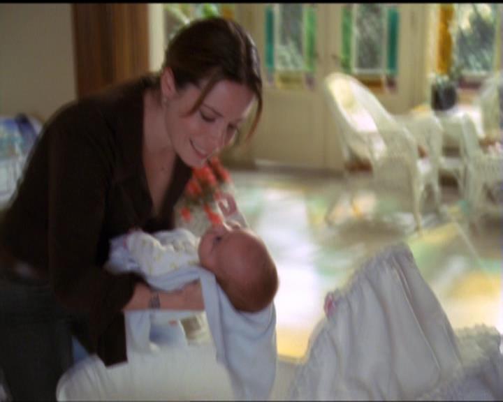 Charmed-Online-dot-516BabysFirstDemon0806.jpg