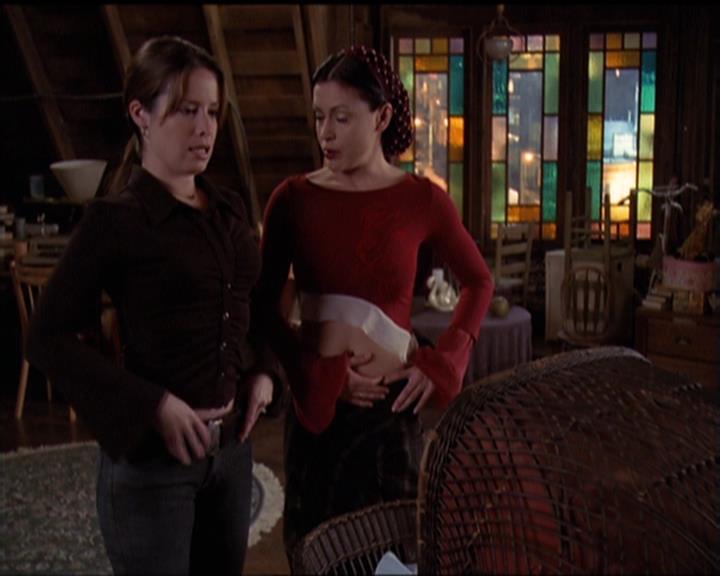 Charmed-Online-dot-516BabysFirstDemon1832.jpg Charmed-Online-dot-516BabysFirstDemon1832.jpg