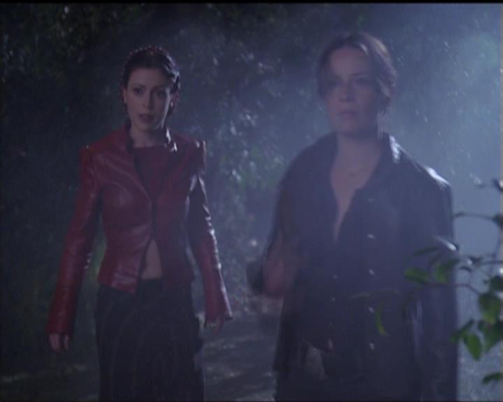 Charmed-Online-dot-516BabysFirstDemon1885.jpg Charmed-Online-dot-516BabysFirstDemon1885.jpg