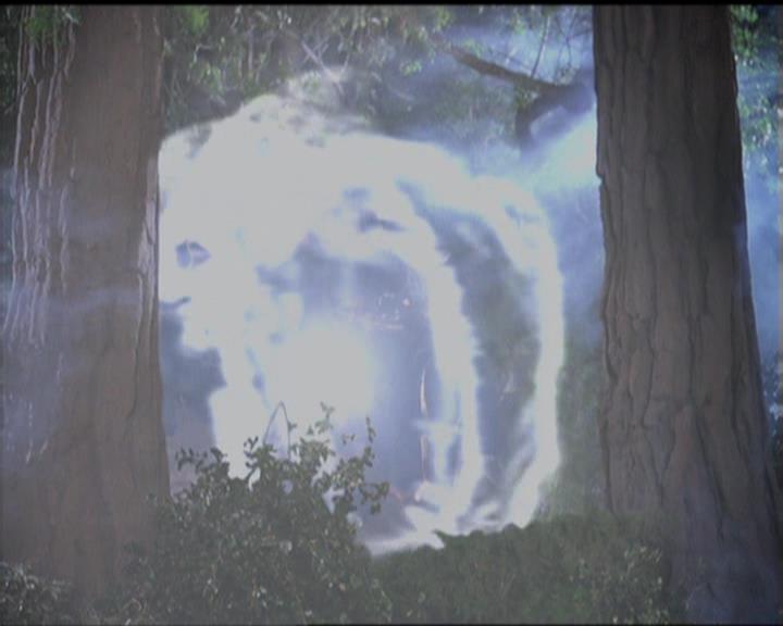 Charmed-Online-dot-516BabysFirstDemon1890.jpg Charmed-Online-dot-516BabysFirstDemon1890.jpg