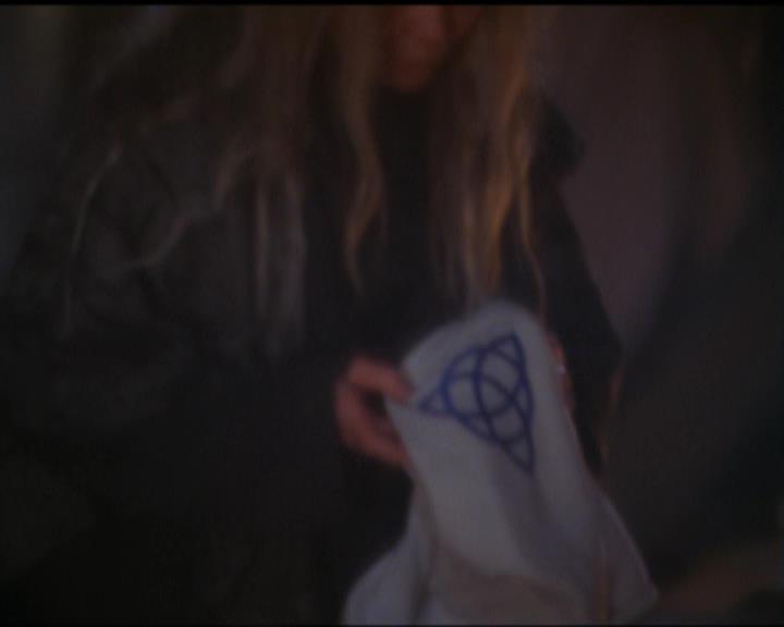 Charmed-Online-dot-516BabysFirstDemon1990.jpg Charmed-Online-dot-516BabysFirstDemon1990.jpg