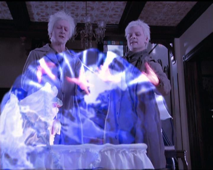 Charmed-Online-dot-516BabysFirstDemon1998.jpg Charmed-Online-dot-516BabysFirstDemon1998.jpg